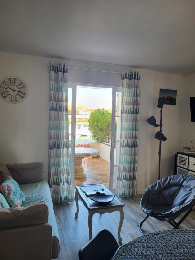 Villa Aux Capellans Sur La Marina Pour 4 Personnes - Vue Marina - Parking - Plage A 5 Min A Pied Сен-Киприен Екстериор снимка